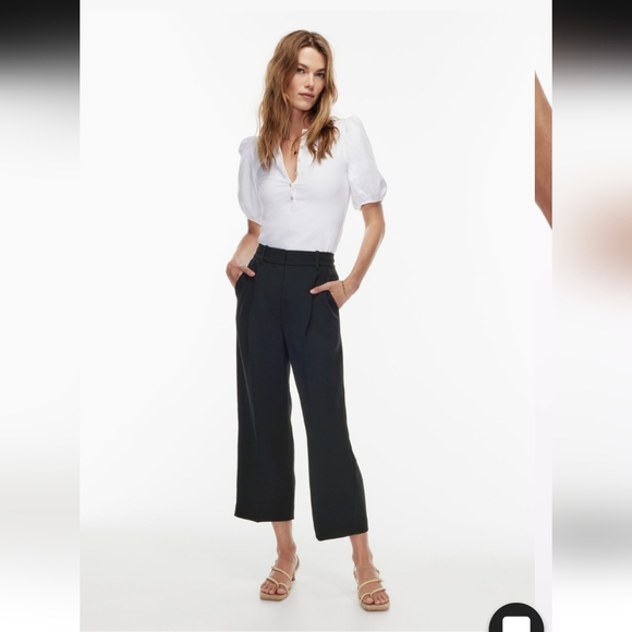 Size 2 regular Aritzia Effortless Cropped pants - Picture 3 of 8